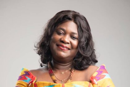 TOUGHA President Alisa Osei-Asamoah receives Ghana Women of Excellence award