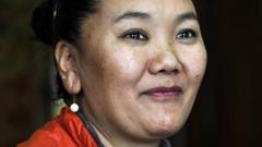 Lhakpa Sherpa: Everest record holder shares her domestic abuse turmoil