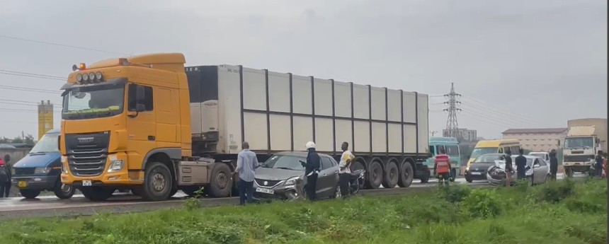 Gridlock on Accra-Tema Motorway after multi-vehicle crash