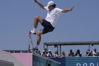 Americans Eaton and Huston top qualifying in men’s street skateboarding at the Paris Olympics