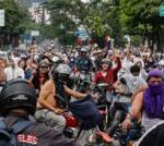 Protesters clash with police in Caracas after election result