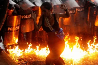 Venezuelans clash with police after disputed election result