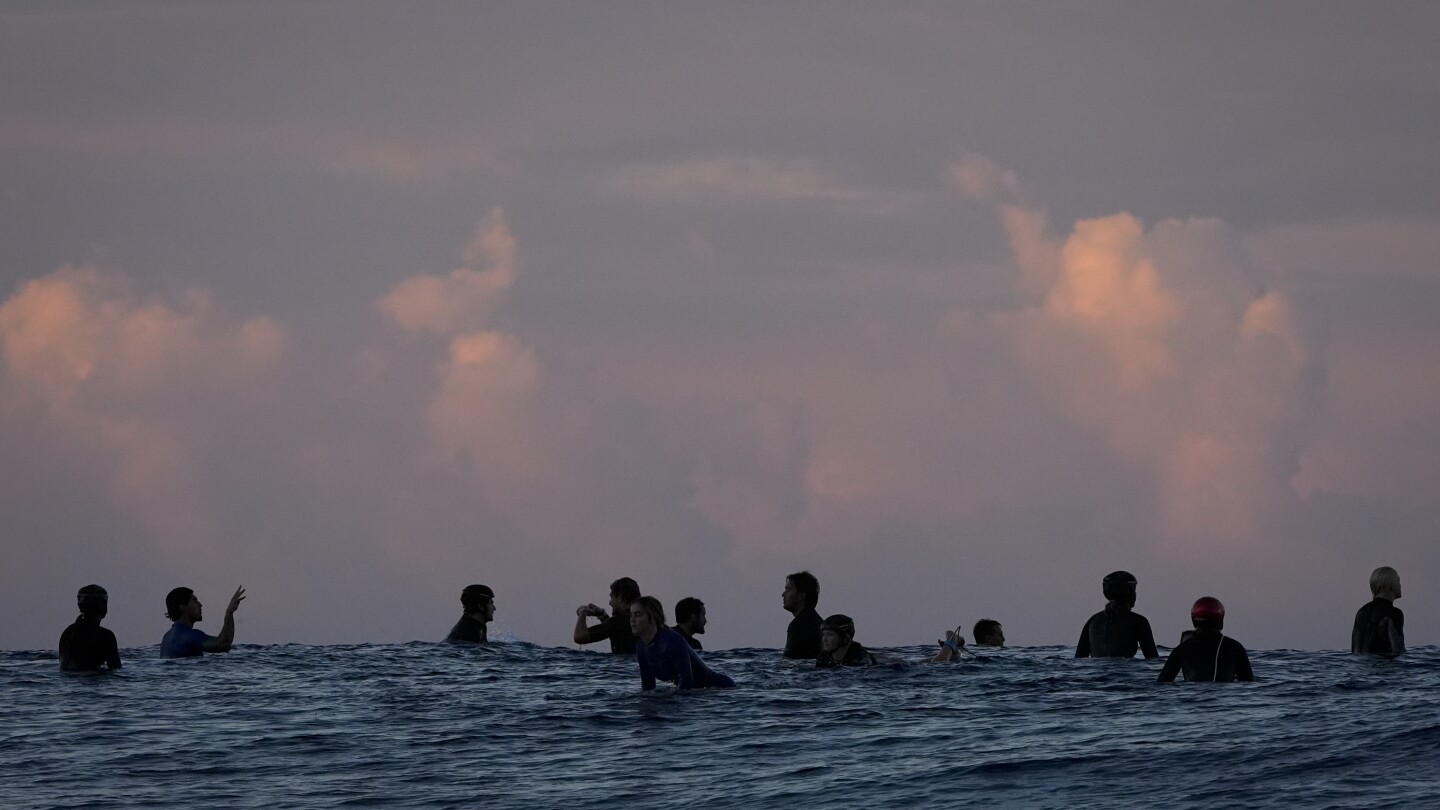 Paris Olympics surfing heats postponed for second day in Tahiti due to unfavorable conditions