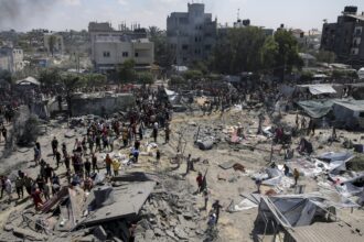 Mourners pay respects to slain Hamas leaders as worries of regional war mount