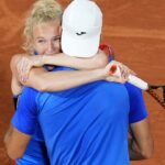 Olympics tennis: Siniakova and Machac, who recently broke up, win mixed doubles gold for the Czechs