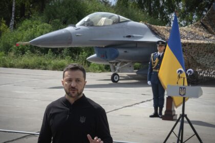 Ukraine’s Zelenskyy displays newly arrived F-16 fighter jets to combat Russia in the air