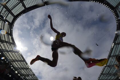 AP PHOTOS: Olympic highlights from Day 9 of the Paris Games