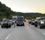 Kentucky: Manhunt after cars shot at on US highway