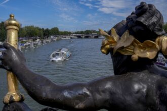 Triathlon cancels Olympic swim training for 2nd straight day due to poor water quality in Seine