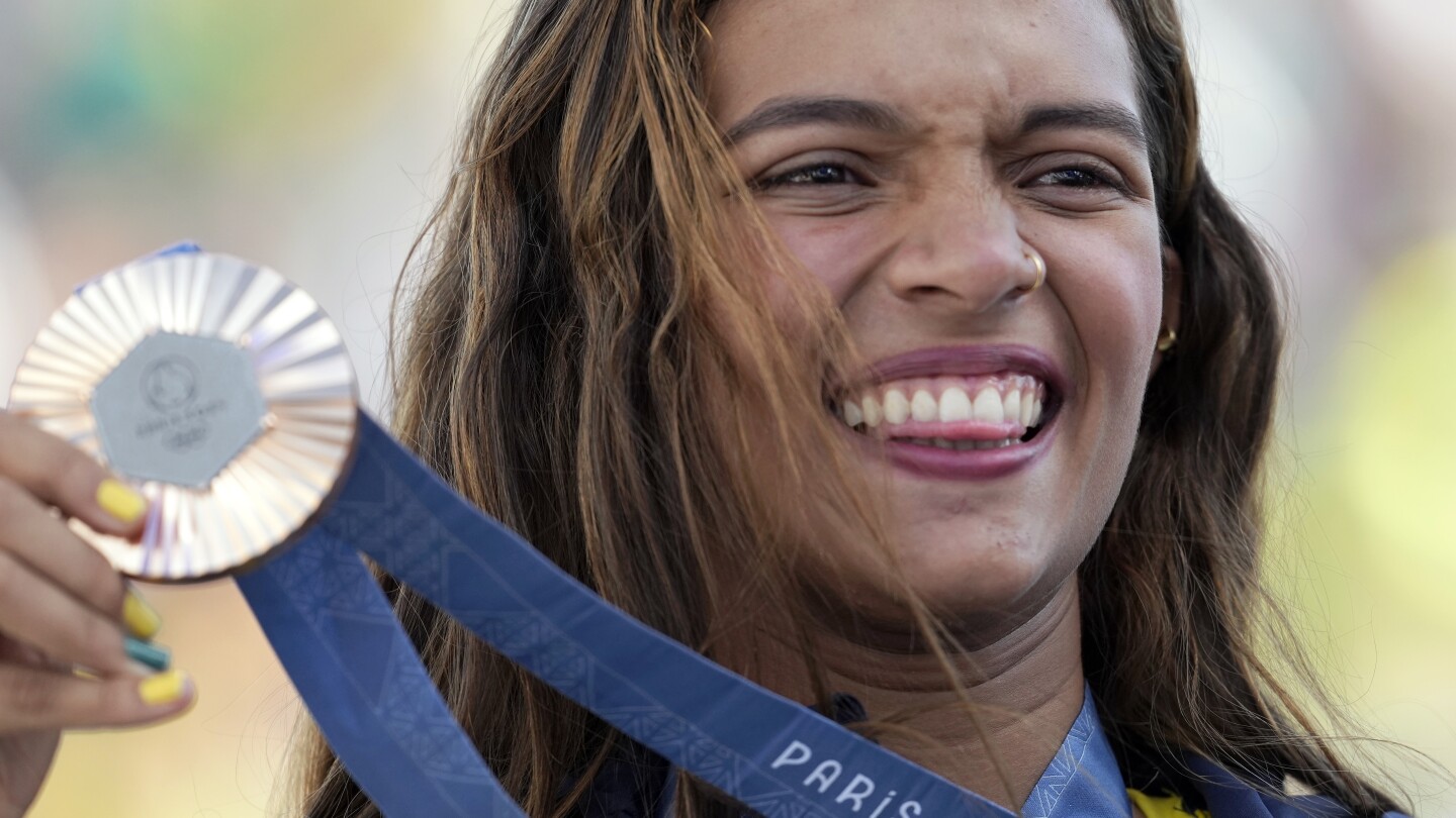 Rayssa Leal was once pushed away from skateboarding. Now the Brazilian is at the sport’s pinnacle