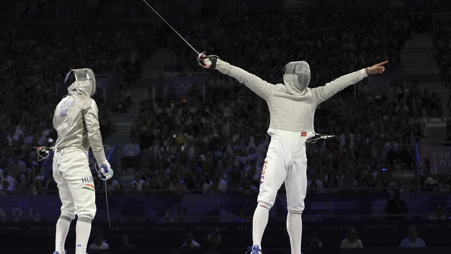 South Korea’s Oh Sanguk wins his 2nd fencing gold at Paris Olympics against a Hungarian great