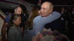 Russian prisoners arrive in Moscow following swap