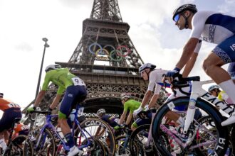 A tour of Paris: The men’s and women’s Olympic road races highlight city’s spectacular sights