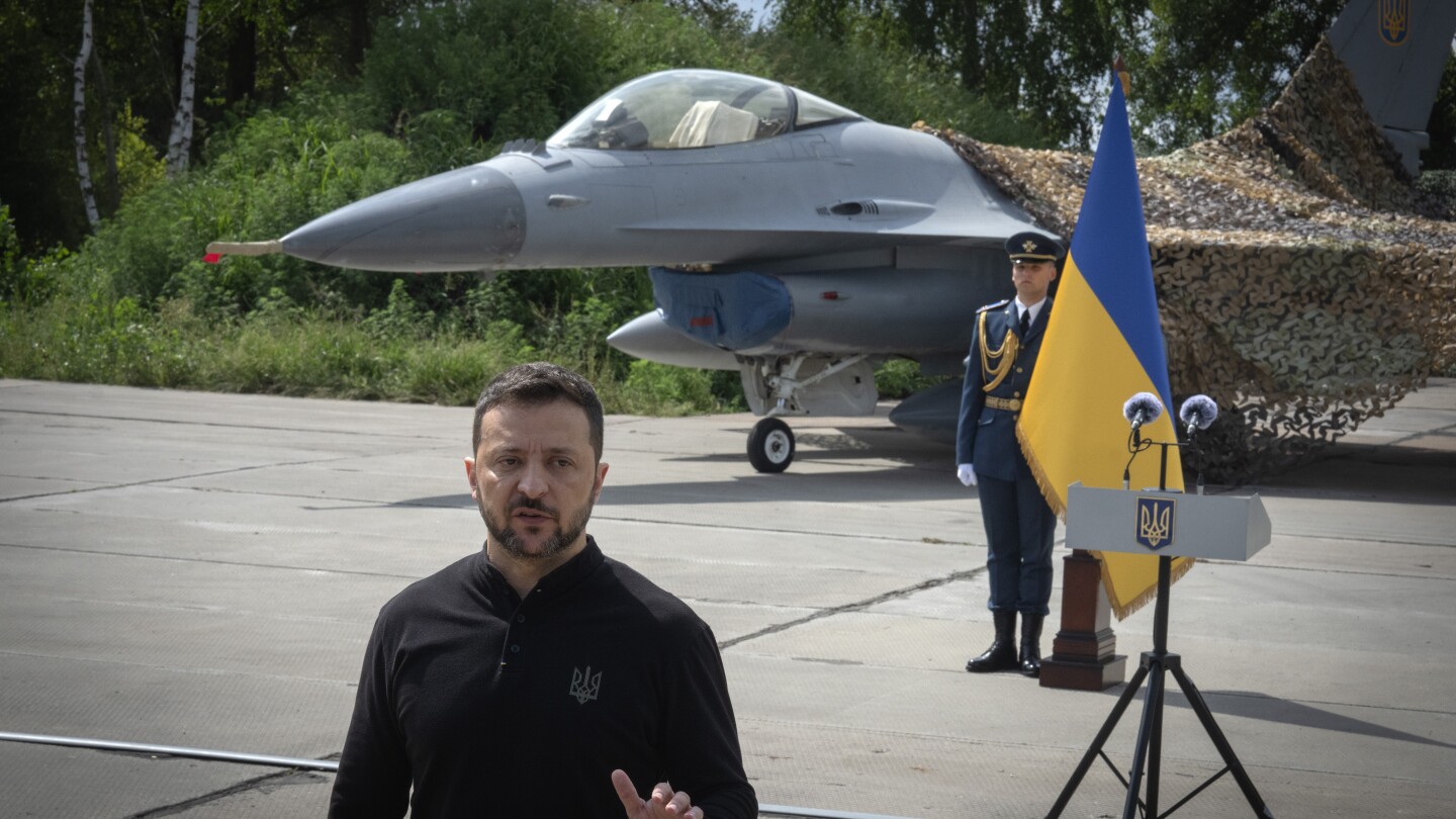 Ukraine’s Zelenskyy displays newly arrived F-16 fighter jets to combat Russia in the air