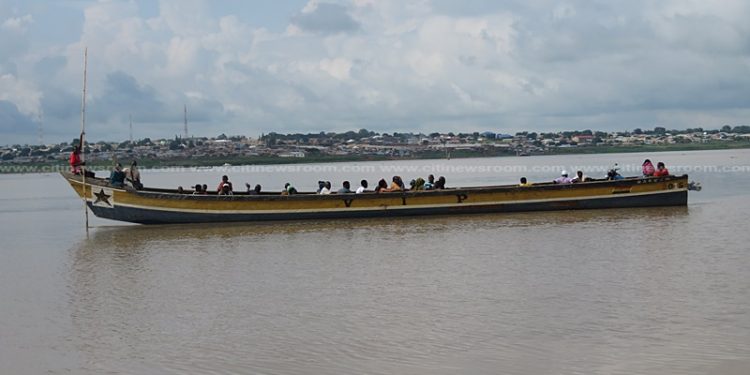 Oti river: Faulty ferry staff resume work, call for proper maintenance