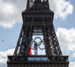 Row over Paris mayor plan to keep Olympic rings on Eiffel Tower