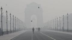 Delhi: Worry over toxic air as pollution worsens